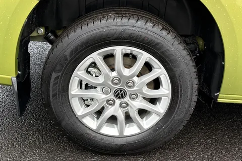 MF75FCZ Volkswagen Transporter 2.0 TDI 170 Commerce Pro Van Auto Thumbnail #23