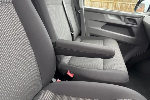 MA24GJZ Volkswagen Transporter 2.0 TDI 150 Highline Kombi Van DSG Thumbnail #33