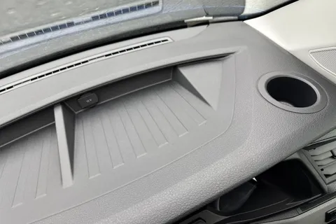 MA24GJZ Volkswagen Transporter 2.0 TDI 150 Highline Kombi Van DSG Thumbnail #36