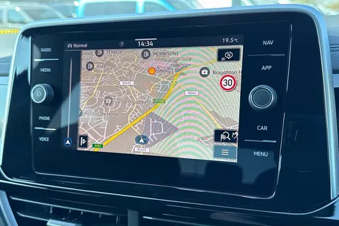 CX75UCE Volkswagen T-Roc 2.0 TDI 150 EVO R-Line DSG ⭐Nappa leather package, Sunroof, 19' Misano Allo Thumbnail #13