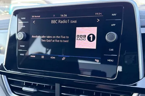 CX75UCE Volkswagen T-Roc 2.0 TDI 150 EVO R-Line DSG ⭐Nappa leather package, Sunroof, 19' Misano Allo Thumbnail #49