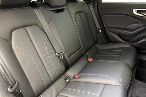 KP25NLF Audi A5 Avant S line TFSI  204 PS S tronic Thumbnail #10