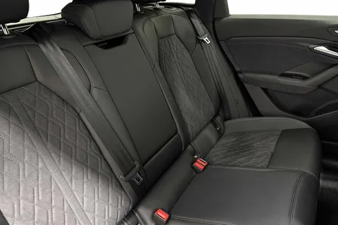 KN75HHW Audi Q6 E-Tron Q6 SUV Edition 1 e-tron quattro 285,00 kW Thumbnail #9