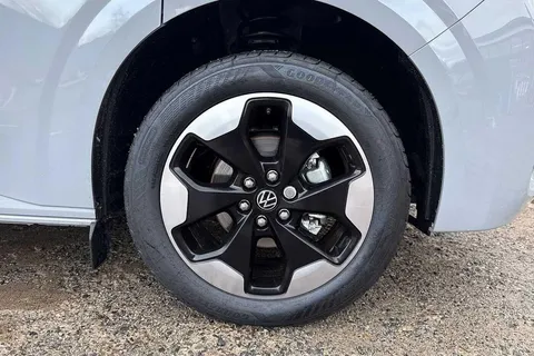 PF75AVN Volkswagen Transporter T28 Panel Van Commerce Pro SWB 110 PS 2.0 TDI 6sp Manual Thumbnail #5