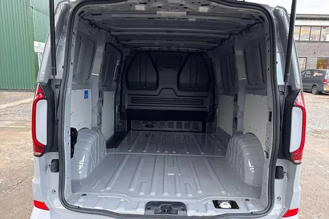 PK75KWR Volkswagen Transporter T28 Panel Van Commerce Pro SWB 110 PS 2.0 TDI 6sp Manual Thumbnail #9