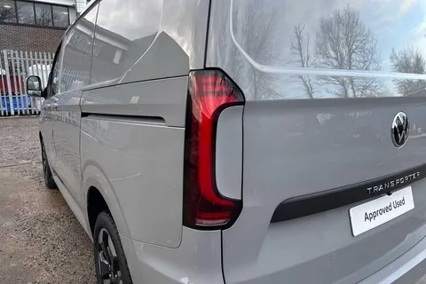 PF75AVN Volkswagen Transporter T28 Panel Van Commerce Pro SWB 110 PS 2.0 TDI 6sp Manual Thumbnail #15