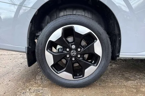 PF75AVN Volkswagen Transporter T28 Panel Van Commerce Pro SWB 110 PS 2.0 TDI 6sp Manual Thumbnail #21