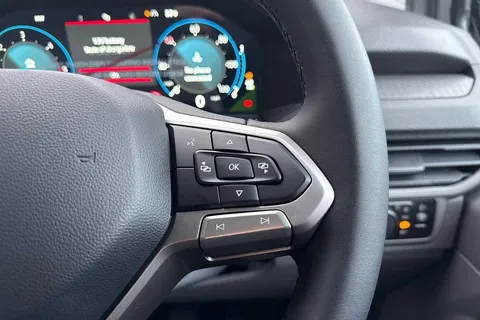 PK75KWR Volkswagen Transporter T28 Panel Van Commerce Pro SWB 110 PS 2.0 TDI 6sp Manual Thumbnail #26