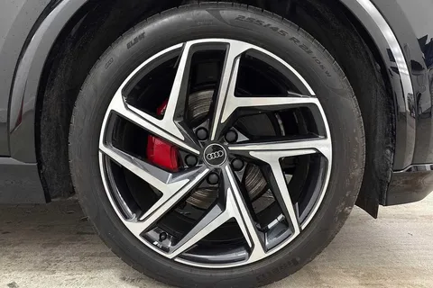 KS25BZY Audi Q6 E-Tron Q6 SUV Edition 1 e-tron quattro 285,00 kW Thumbnail #4