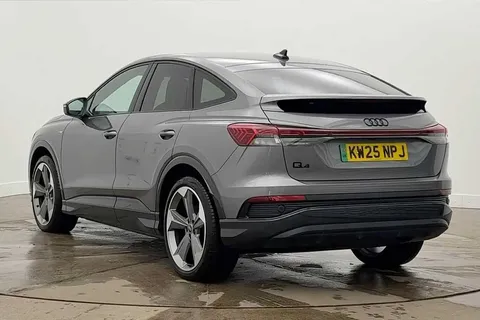 KW25NPJ Audi Q4 e-tron Q4 Sportback Black Edition 45 e-tron  210,00 kW Thumbnail #2