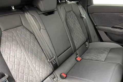 KS25BZY Audi Q6 E-Tron Q6 SUV Edition 1 e-tron quattro 285,00 kW Thumbnail #10