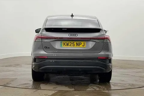 KW25NPJ Audi Q4 e-tron Q4 Sportback Black Edition 45 e-tron  210,00 kW Thumbnail #8