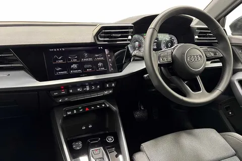 KY75CSV Audi A3 Sport 40 TFSI e  204 PS S tronic Thumbnail #2