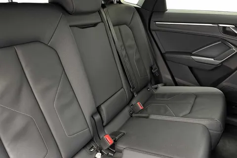 KT25XBA Audi Q3 Black Edition 35 TDI  150 PS S tronic Thumbnail #10