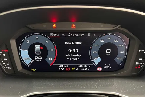 KT25XBA Audi Q3 Black Edition 35 TDI  150 PS S tronic Thumbnail #12