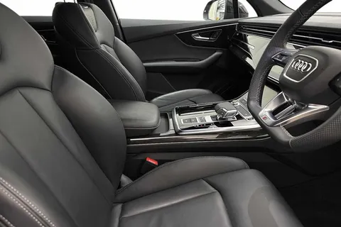 KW74BKY Audi Q7 SUV  Black Edition 55 TFSI quattro 340 PS tiptronic Thumbnail #11