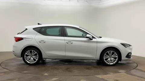 DE71TJU SEAT Leon 1.0 TSI EVO SE Dynamic Euro 6 (s/s) 5dr Thumbnail #2