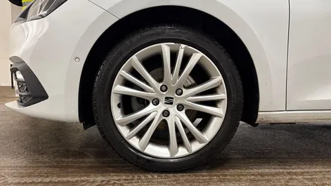 DE71TJU SEAT Leon 1.0 TSI EVO SE Dynamic Euro 6 (s/s) 5dr Thumbnail #4