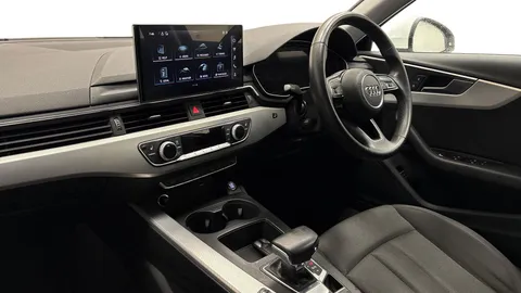 YY72ODL Audi A4 Avant 2.0 TFSI 35 Technik S Tronic Euro 6 (s/s) 5dr Thumbnail #7