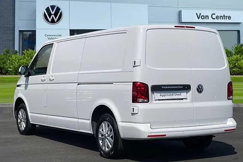 DG74YBU Volkswagen Transporter 2.0 TDI 150 Highline Van Thumbnail #3
