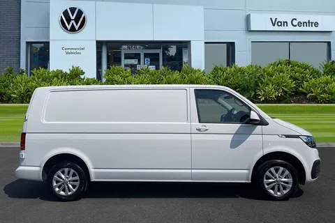 DG74YBU Volkswagen Transporter 2.0 TDI 150 Highline Van Thumbnail #4