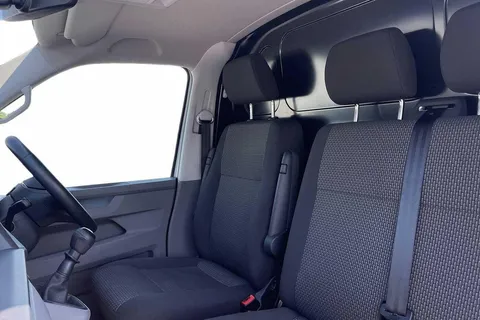 DG74YBU Volkswagen Transporter 2.0 TDI 150 Highline Van Thumbnail #10