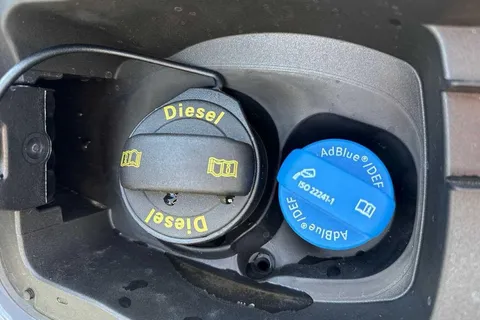 DF75XDH Volkswagen Caddy C20 Cargo Commerce Pro 122 PS 2.0 TDI 7sp DSG - Delivery Miles Thumbnail #24