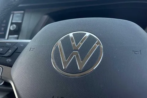 DG74YBU Volkswagen Transporter 2.0 TDI 150 Highline Van Thumbnail #37