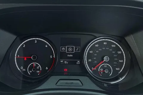 DG74YBU Volkswagen Transporter 2.0 TDI 150 Highline Van Thumbnail #40