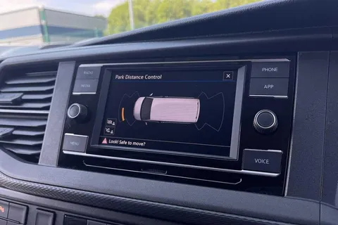 DG74YBU Volkswagen Transporter 2.0 TDI 150 Highline Van Thumbnail #43