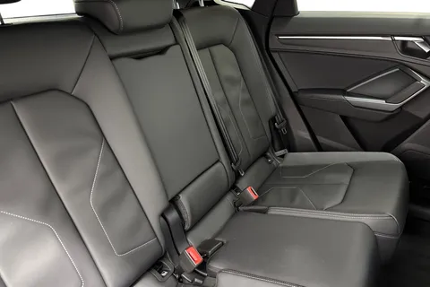 KT25XAX Audi Q3 Black Edition 35 TDI  150 PS S tronic Thumbnail #10