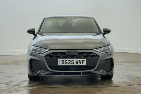 DG25WVF Audi A3 Black Edition 35 TFSI  150 PS S tronic Thumbnail #2