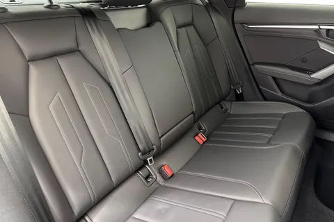 DG25WVF Audi A3 Black Edition 35 TFSI  150 PS S tronic Thumbnail #10