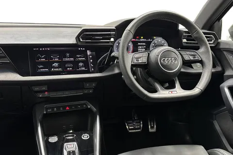 KY25CJE Audi A3 Black Edition 35 TFSI  150 PS S tronic Thumbnail #7