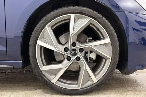 KT25YDV Audi A3 Black Edition 35 TFSI  150 PS S tronic Thumbnail #10