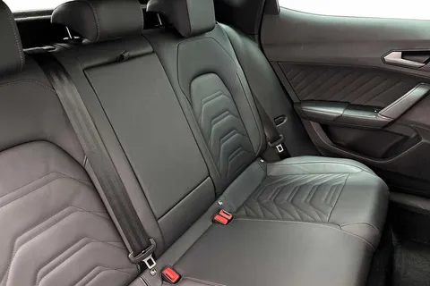 KP25FNM CUPRA Formentor 2.0 TSI 333 VZ2 5dr DSG 4Drive***PANORAMIC SUNROOF*** Thumbnail #9