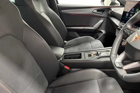 KM25RNU CUPRA Leon 1.5 eTSI 150 V2 5dr DSG Thumbnail #10