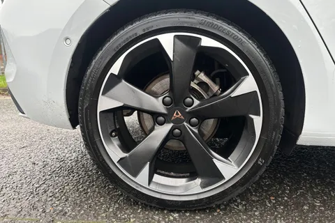 KS24HLW CUPRA Leon 1.5 eTSI EVO V1 DSG Euro 6 (s/s) 5dr Thumbnail #11