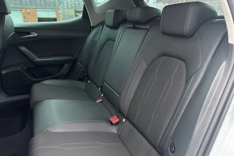 19 of 39 for CUPRA Leon 1.5 eTSI EVO V1 DSG Euro 6 (s/s) 5dr