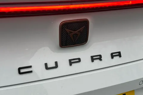 25 of 39 for CUPRA Leon 1.5 eTSI EVO V1 DSG Euro 6 (s/s) 5dr