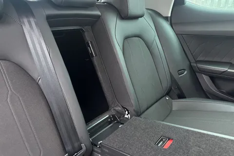 27 of 39 for CUPRA Leon 1.5 eTSI EVO V1 DSG Euro 6 (s/s) 5dr