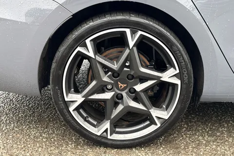 KY74LGZ CUPRA Leon 1.5 eHybrid 25.8kWh VZ1 Estate 5dr Petrol Plug-in Hybrid DSG Euro 6 (s/s) (272 ps) Thumbnail #11