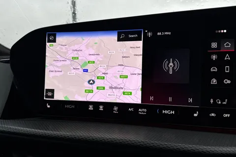  Audi Q5 2.0 TDI S line S Tronic quattro Euro 6 (s/s) 5dr Thumbnail #17