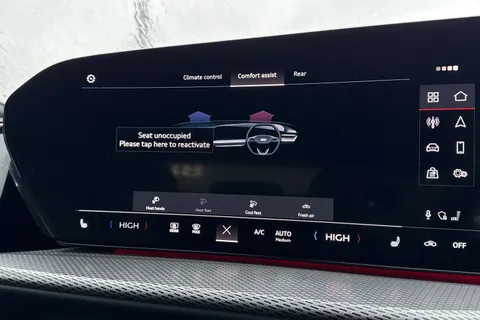  Audi Q5 2.0 TDI S line S Tronic quattro Euro 6 (s/s) 5dr Thumbnail #41