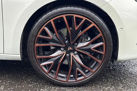 DF25MVJ CUPRA Leon 1.5 eTSI V3 DSG Euro 6 (s/s) 5dr Thumbnail #10