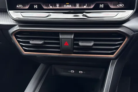 DF25MVJ CUPRA Leon 1.5 eTSI V3 DSG Euro 6 (s/s) 5dr Thumbnail #22