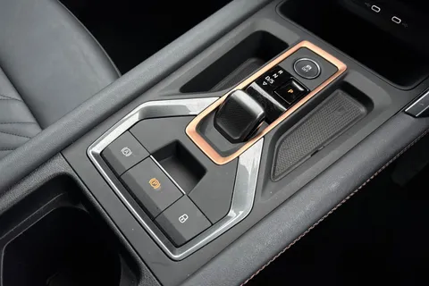 DF25MVJ CUPRA Leon 1.5 eTSI V3 DSG Euro 6 (s/s) 5dr Thumbnail #23