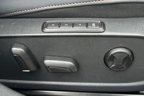 DF25MVJ CUPRA Leon 1.5 eTSI V3 DSG Euro 6 (s/s) 5dr Thumbnail #31