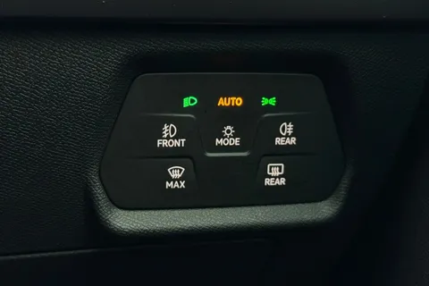 DF25MVJ CUPRA Leon 1.5 eTSI V3 DSG Euro 6 (s/s) 5dr Thumbnail #36