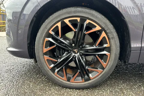 KR74XPS CUPRA Terramar 1.5 eHybrid 25.8kWh VZ First Edition DSG Euro 6 (s/s) 5dr Thumbnail #13